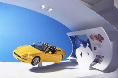 Enzo Ferrari Museum - Model interiéru expozice - foto: Future Systems