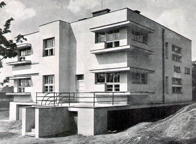 Úřednické vily Zemského ústavu choromyslných v Kosmonosích - foto: archiv redakce