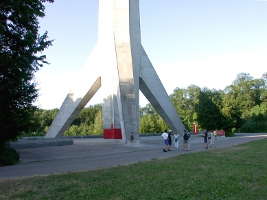 Telekomunikační věž Bettingen - foto: © Petr Šmídek, 2003