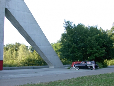 Telekomunikační věž Bettingen - foto: © Petr Šmídek, 2003