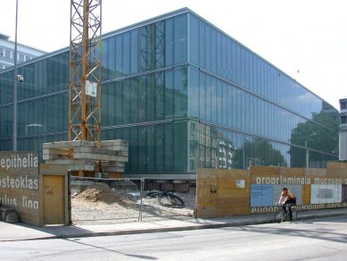 Klinikum 1 West - nemocnice kantonu Basel-Stadt - Fotografie z průběhu stavby - foto: © Petr Šmídek, 2002