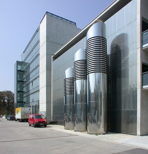 Festspielhaus - foto: © archiweb.cz, 2002