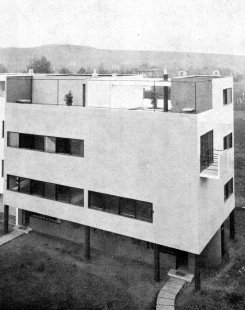 Dvojdům v kolonii Nový dům - Vlevo dům M. Putny, vpravo H. Foltýna - foto: archiv redakce