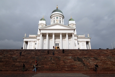 Dóm a Senátní náměstí - foto: © Petr Šmídek, 2007