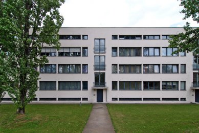 Weissenhofsiedlung - Ludwig Mies van der Rohe - foto: Petr Šmídek, 2011