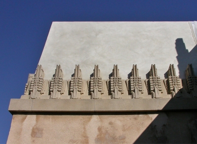 Hollyhock House - foto: Jan Kratochvíl, 10.2007