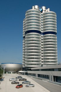 BMW Tower - foto: © BMW AG