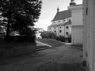 Rekonstrukce Kostelního náměstí v Broumově - Původní stav - foto: David Chmelař architekti