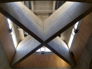 Exeter Library - foto: Petr Kratochvíl, 2011