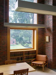 Exeter Library - foto: Petr Kratochvíl, 2011