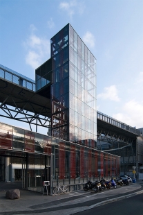 Interface-Flon Bus/Railway Station - foto: Petr Šmídek, 2008