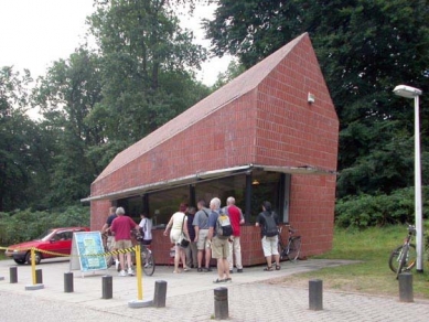 Kröller-Müller Museum - Cihlová pokladna MVRDV - foto: Petr Šmídek, 2003