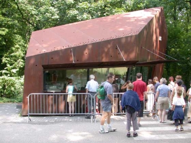 Kröller-Müller Museum - Plechová pokladna MVRDV - foto: Petr Šmídek, 2003