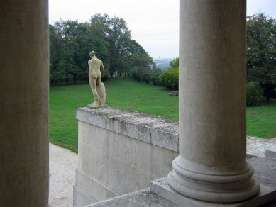 Villa Rotonda - foto: archiweb.cz, 2004