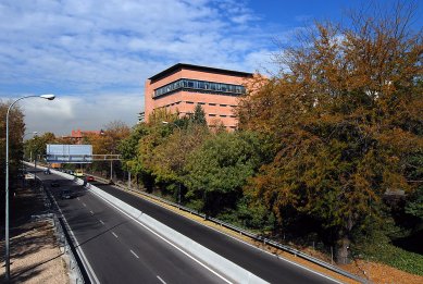 Univerzitní knihovna UNED - foto: Petr Šmídek, 2008