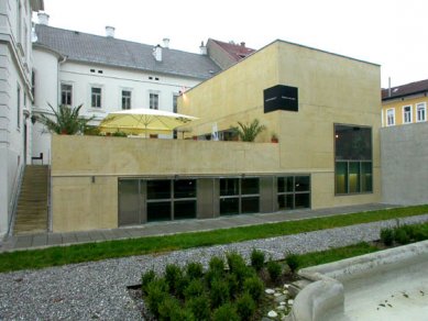 Literaturhaus / Franz Nabl Institut - foto: Jan Kratochvíl, 2004