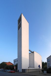 Farní kostel St.Fronleichnam - foto: Petr Šmídek, 2009