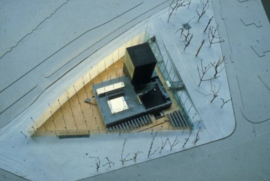 Netherlands Architecture Institute - Model - nerealizovaný soutěžní návrh - foto: © OMA