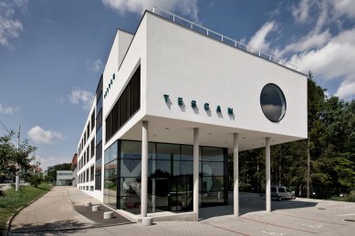 Administrativně výrobní objekt firmy Tescan - foto: Tomáš Staudek, Petr Peřina