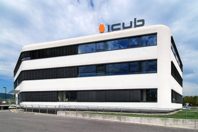 icub office building - foto: Petr Šmídek, 2008