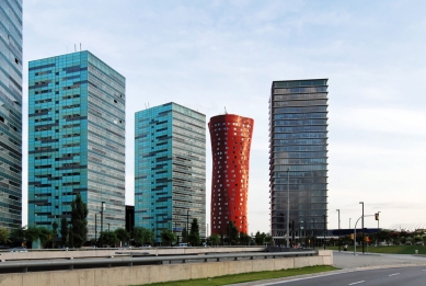 Porta Firá Towers - foto: Petr Šmídek, 2009