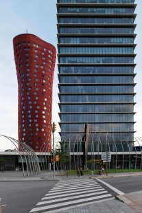 Porta Firá Towers - foto: Petr Šmídek, 2009