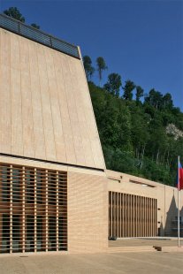 Zemské fórum a zemský parlament Lichtenštejnského knížectví - foto: Jan Pustějovský, 2009
