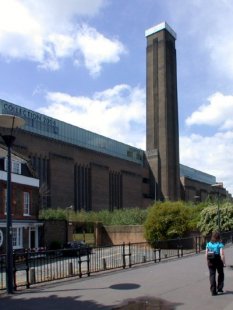 Tate Modern - foto: Petr Šmídek, 2004