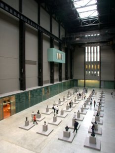 Tate Modern - foto: Petr Šmídek, 2004