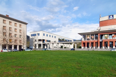 France Bevk Public Library - foto: Petr Šmídek, 2008