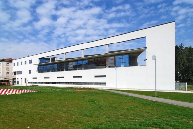 France Bevk Public Library - foto: Petr Šmídek, 2008