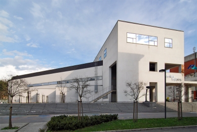 France Bevk Public Library - foto: Petr Šmídek, 2008