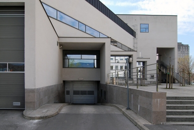 France Bevk Public Library - foto: Petr Šmídek, 2008