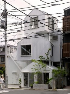 Tokyo Apartment - foto: Sou Fujimoto Architects
