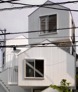 Tokyo Apartment - foto: Sou Fujimoto Architects