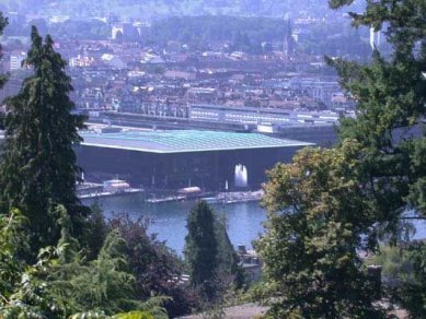 Kulturní a kongresové centrum - foto: Petr Šmídek, 2002