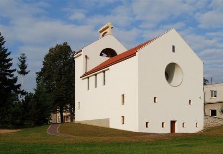 Kostel sv. Ducha na Šumné