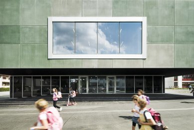 School Centre, Opfikon - foto: Radek Brunecký