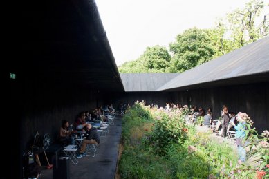 Serpentine Gallery Pavilion 2011 - foto: Martin Krcha, 2011