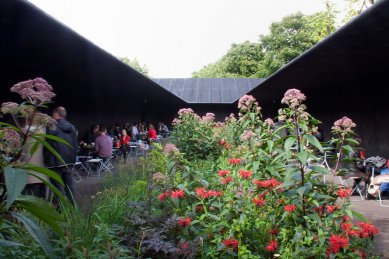 Serpentine Gallery Pavilion 2011 - foto: Martin Krcha, 2011