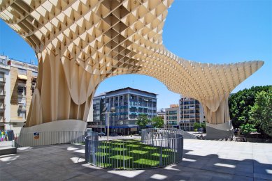 Metropol Parasol - foto: Petr Šmídek, 2011