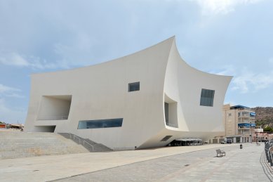 Auditorium and Congress Palace Infanta Doña Elena  - foto: Julien Lanoo