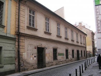 Rekonstrukce budovy bývalých stájí - Původní stav