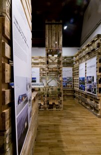 Instalace výstavy Současný český industriál - foto: AI photography