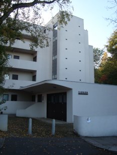 Lawn Road Flats - Isokon - Pohľad - foto: Rasťo Udžan, 2011