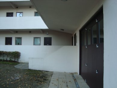 Lawn Road Flats - Isokon - Pohľad - foto: Rasťo Udžan, 2011