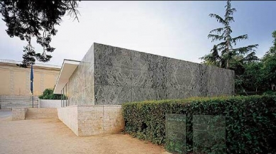 Pavilon Barcelona - foto: Lukáš Posolda, 2004