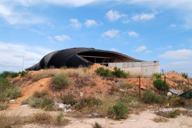 Pavillion in Torrevieja Relaxation Park - foto: Petr Šmídek, 2011