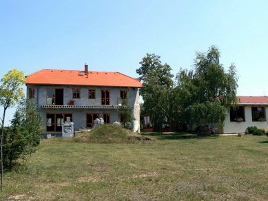 Rekonstrukce domu v Řeži - Původní stav - foto: Archiv atelieru