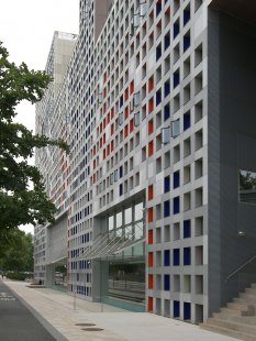 Studentské koleje Simmons Hall - foto: Petr Kratochvíl/Fulbright-Masaryk grant, 2011